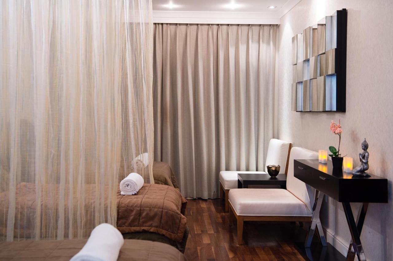 Lakeside Park Hotel & Spa Fishbourne  Bagian luar foto