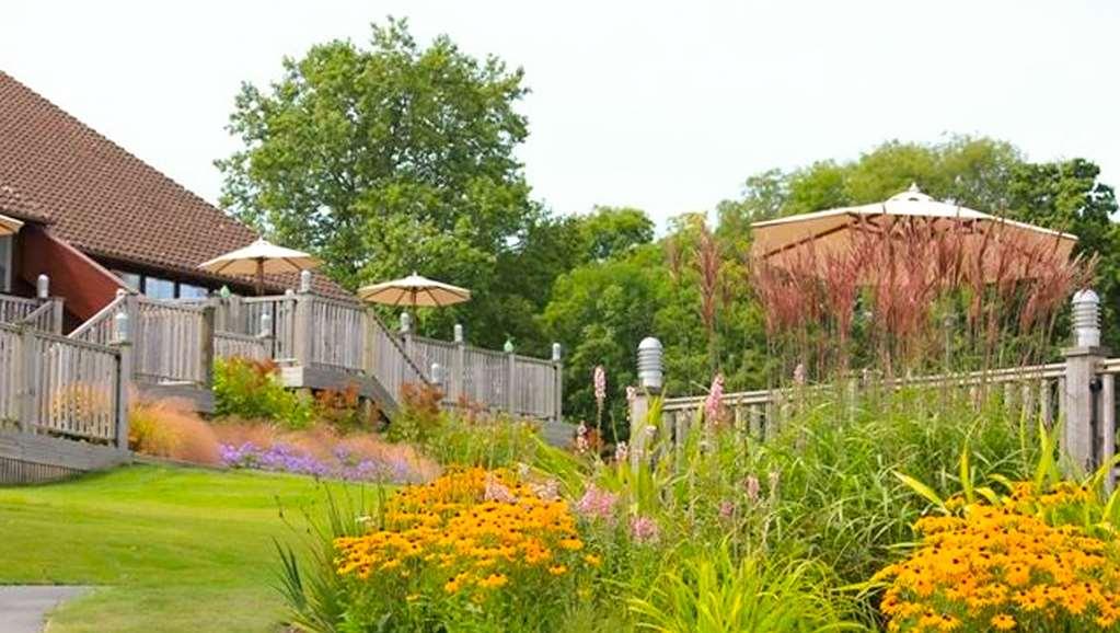 Lakeside Park Hotel & Spa Fishbourne  Bagian luar foto